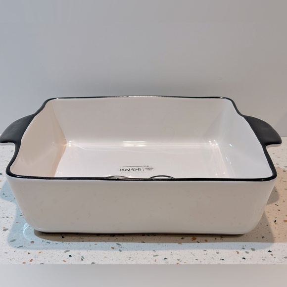 Harry Potter Wizarding World Casserole Baking Dish by Rae Dunn Pottery - Picture 6 of 9